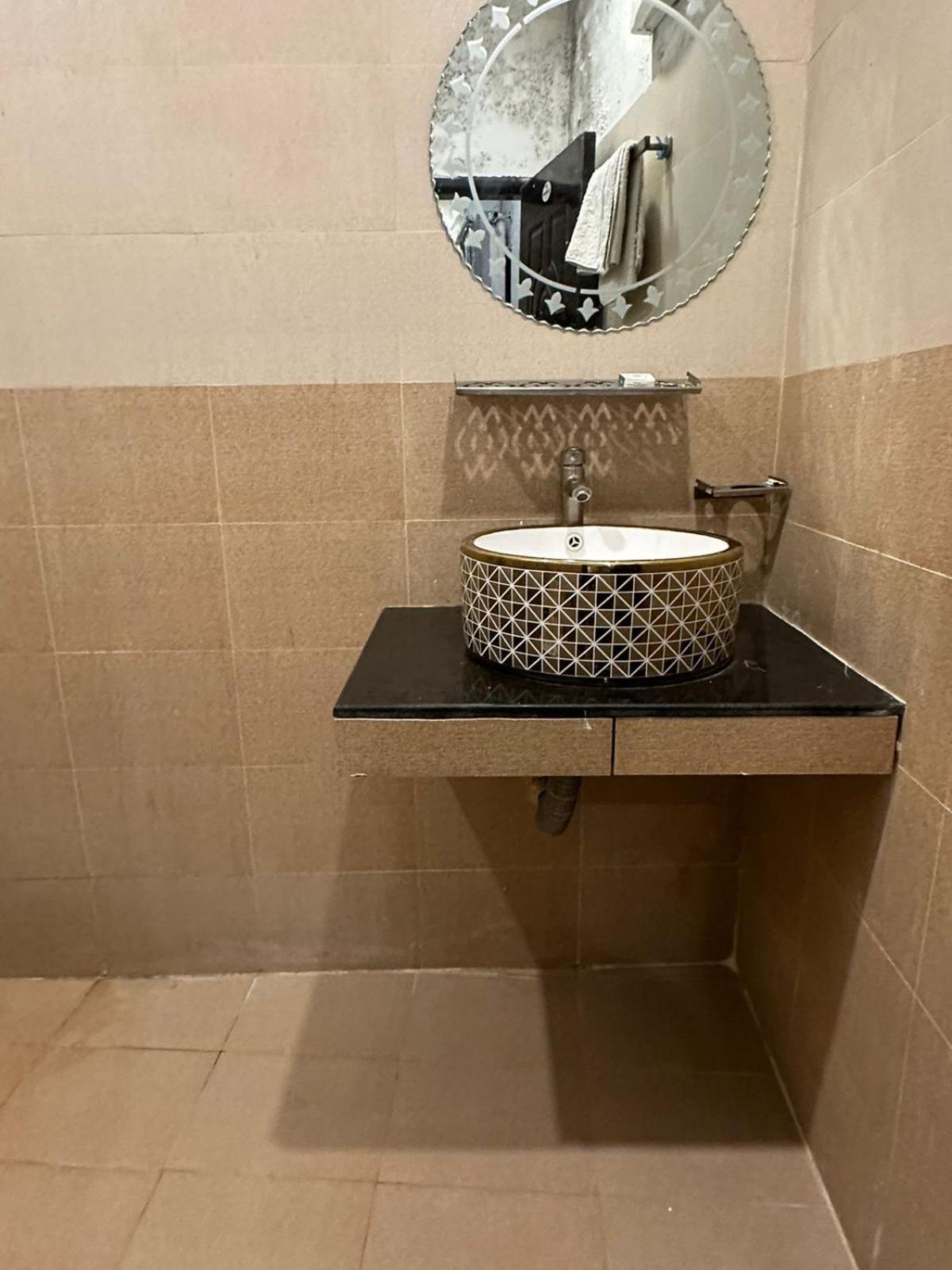 Hotel Green Fort Gulberg Λαχόρη Εξωτερικό φωτογραφία
