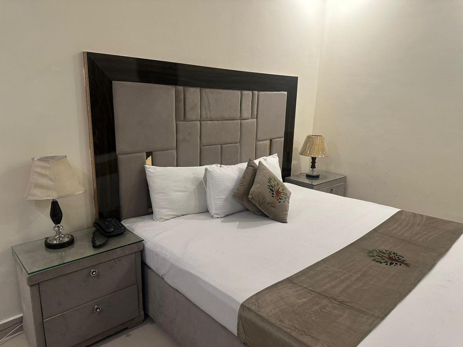 Hotel Green Fort Gulberg Λαχόρη Εξωτερικό φωτογραφία