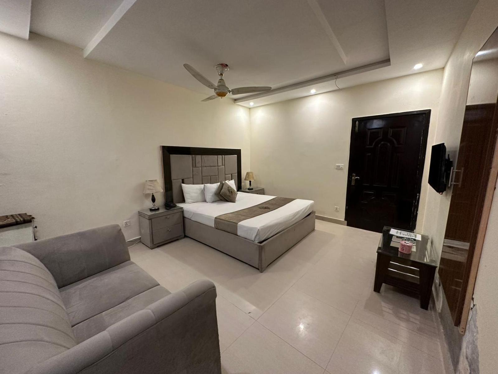 Hotel Green Fort Gulberg Λαχόρη Εξωτερικό φωτογραφία