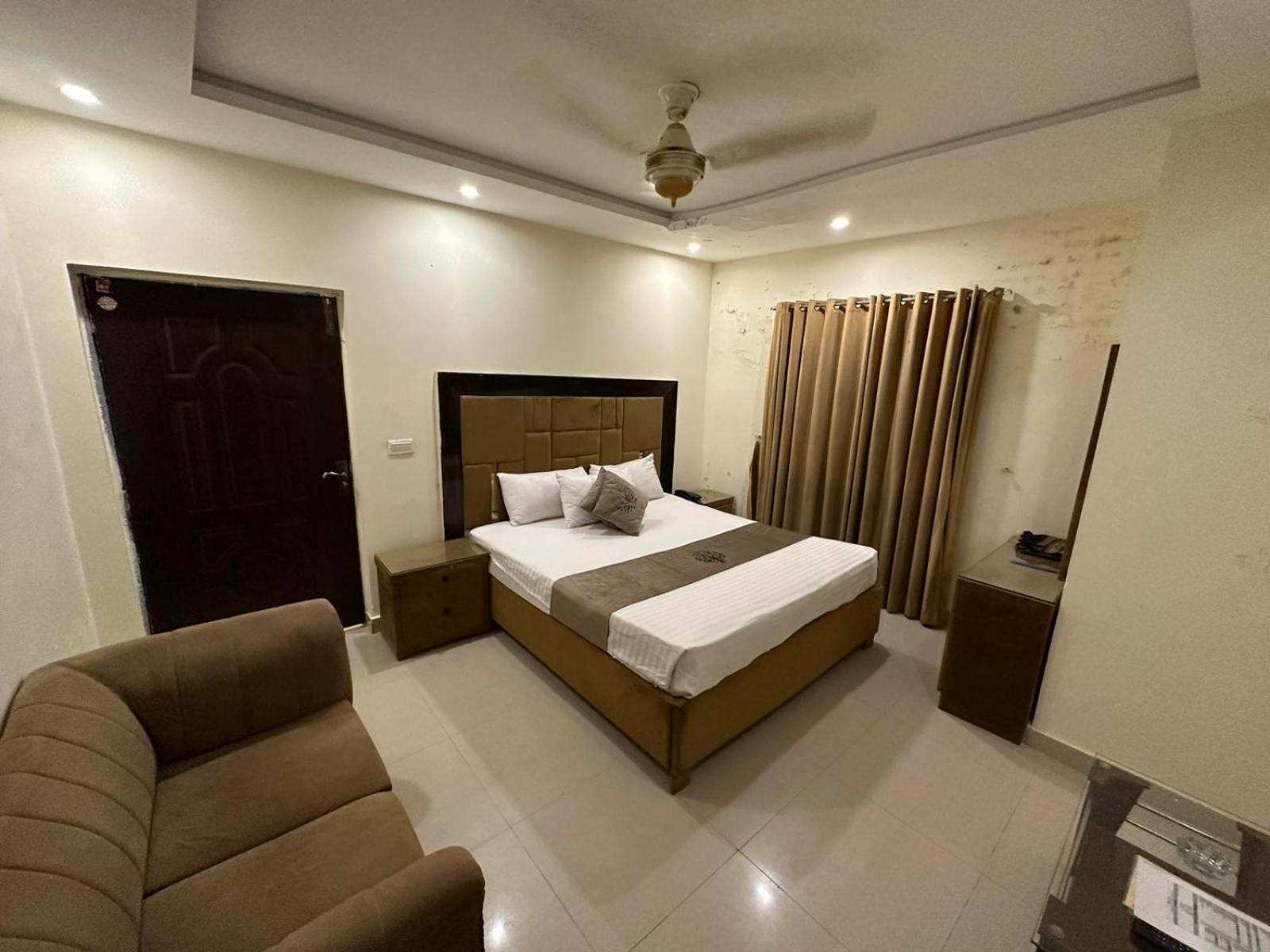 Hotel Green Fort Gulberg Λαχόρη Εξωτερικό φωτογραφία