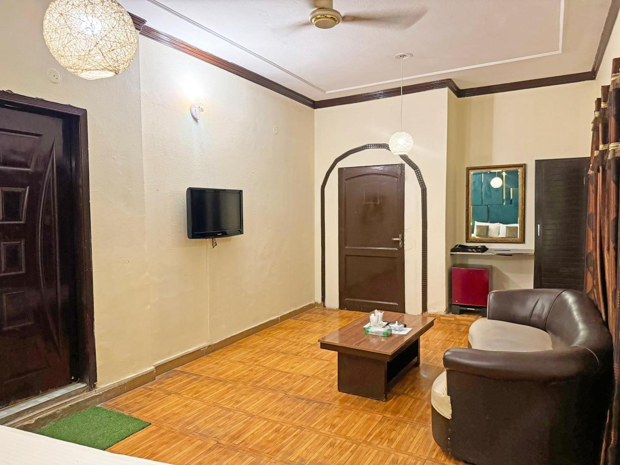 Hotel Green Fort Gulberg Λαχόρη Εξωτερικό φωτογραφία