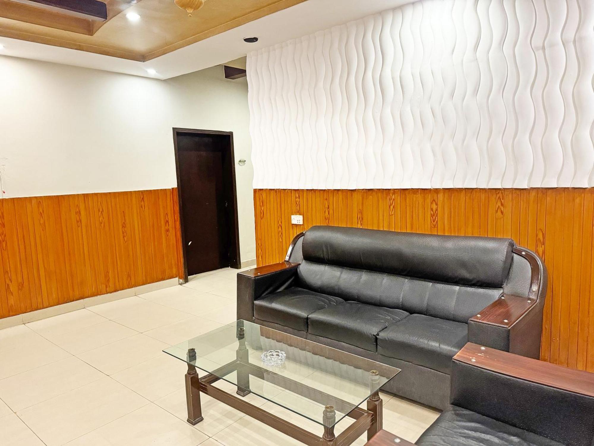 Hotel Green Fort Gulberg Λαχόρη Εξωτερικό φωτογραφία