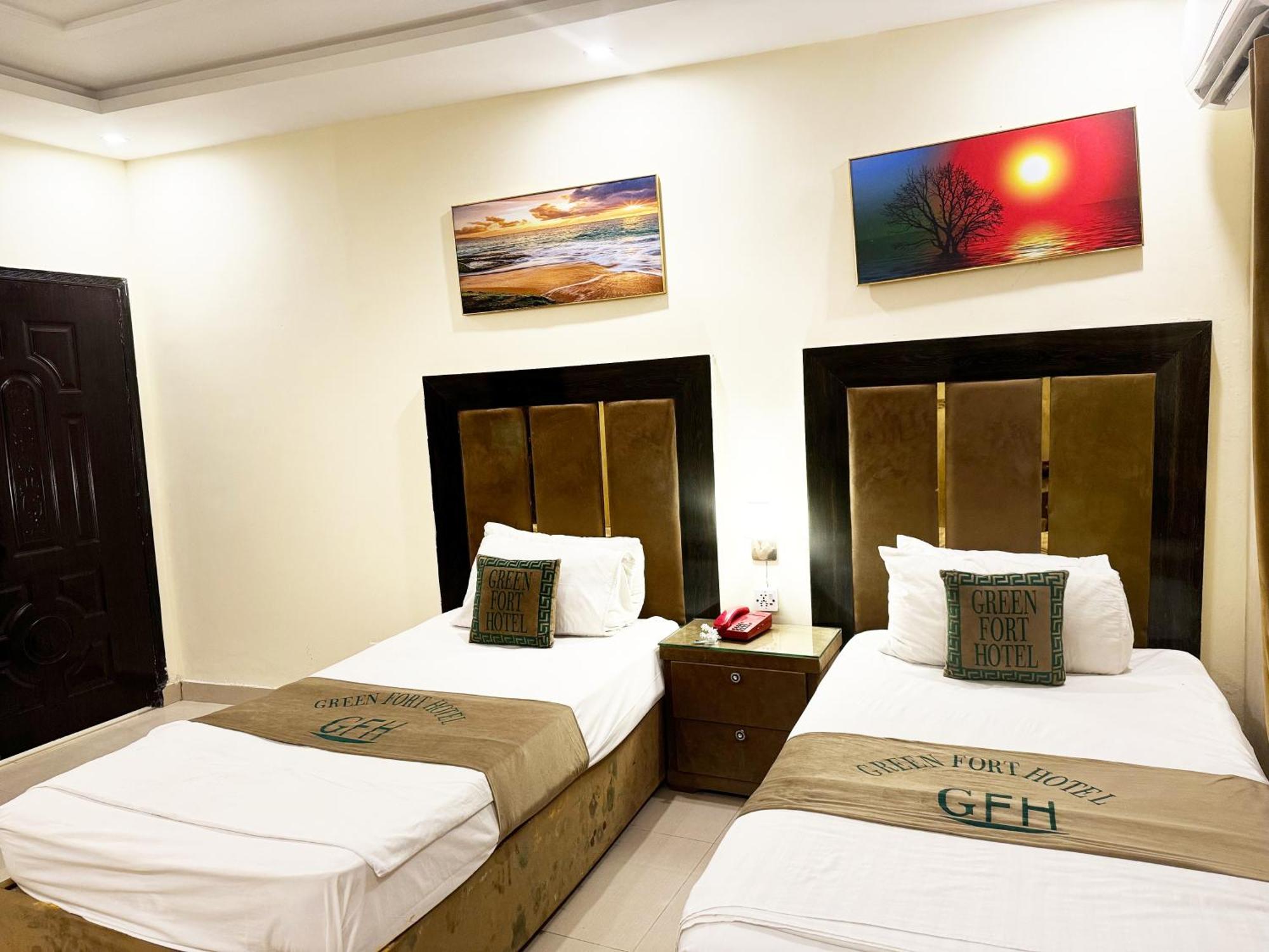 Hotel Green Fort Gulberg Λαχόρη Εξωτερικό φωτογραφία